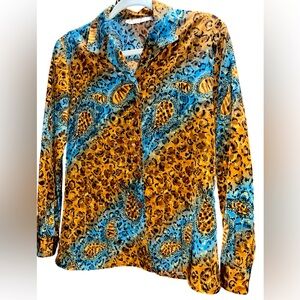 “ANNA” Vtg 80’s silky and soft button-down blouse